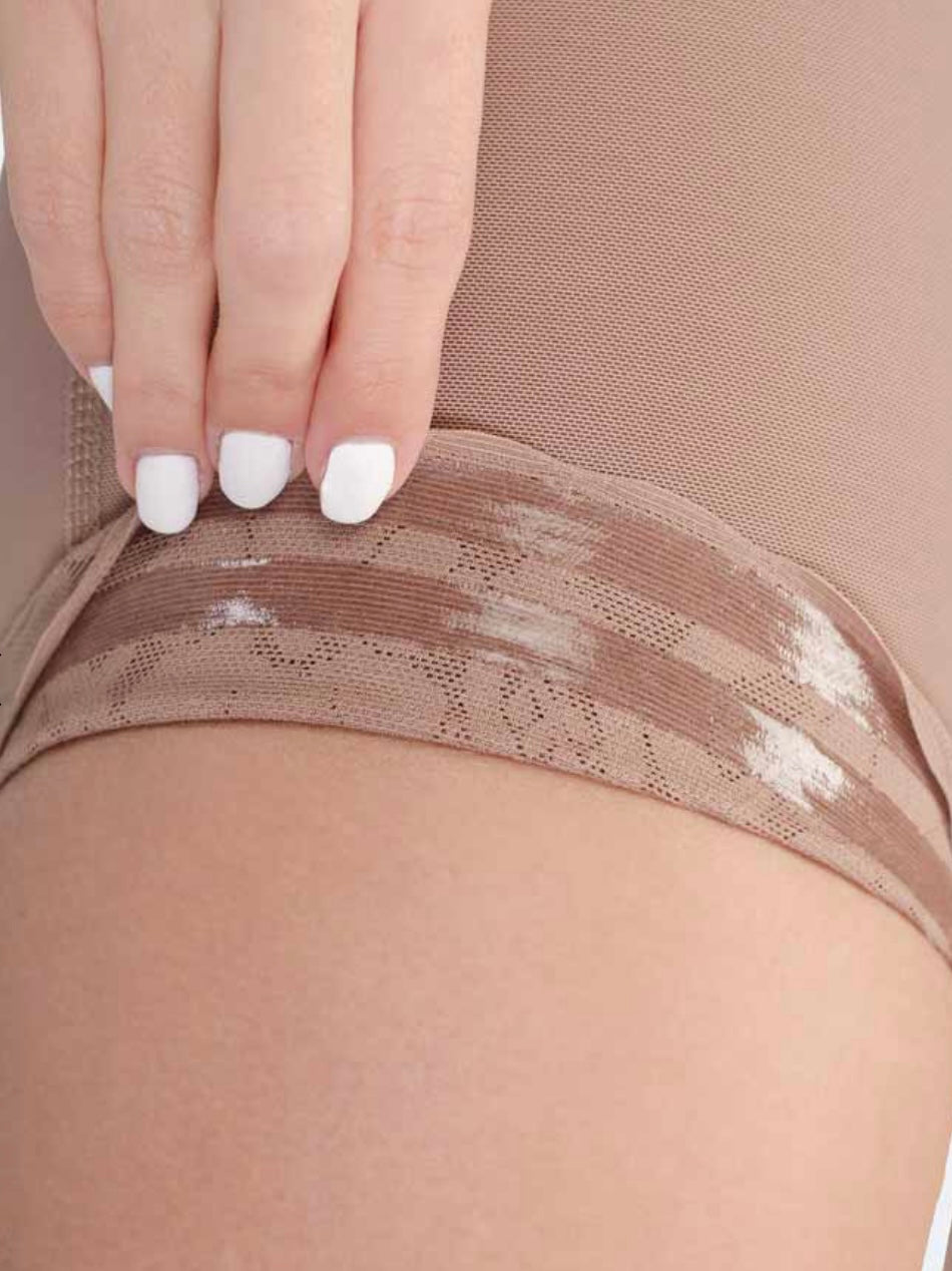 Short Levanta Cola Alto Ref: 16004
