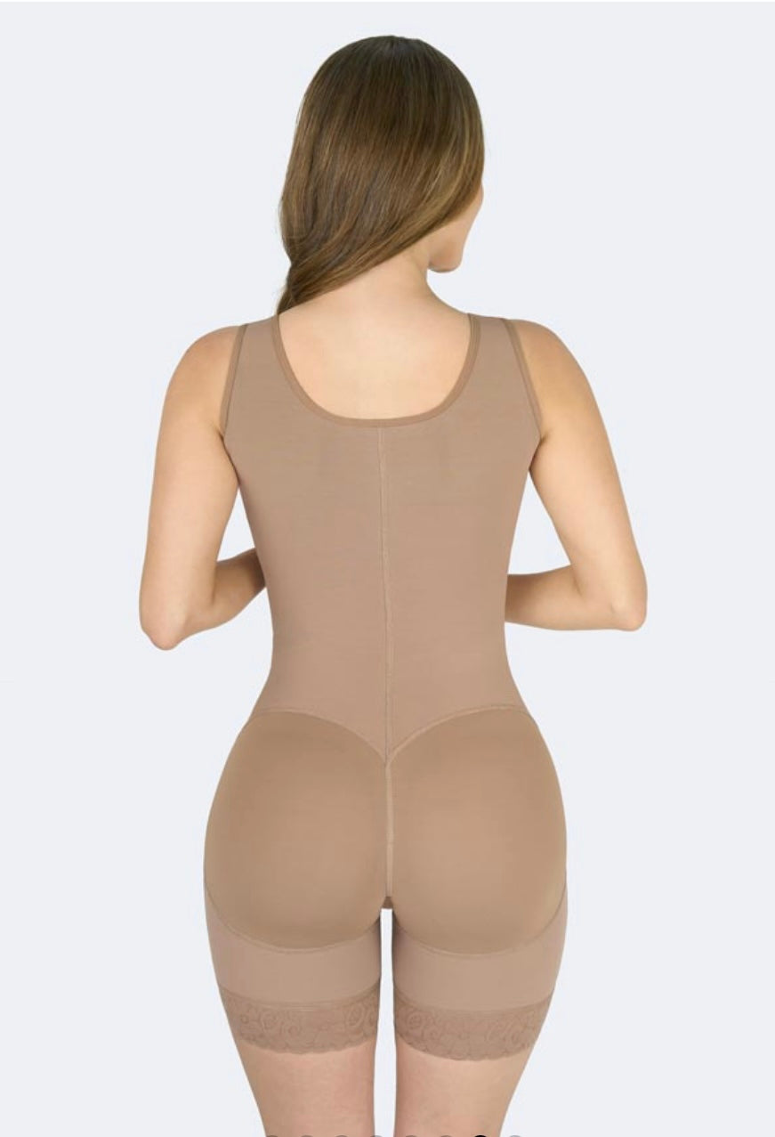 Full Body con Busto Ref:11030 B