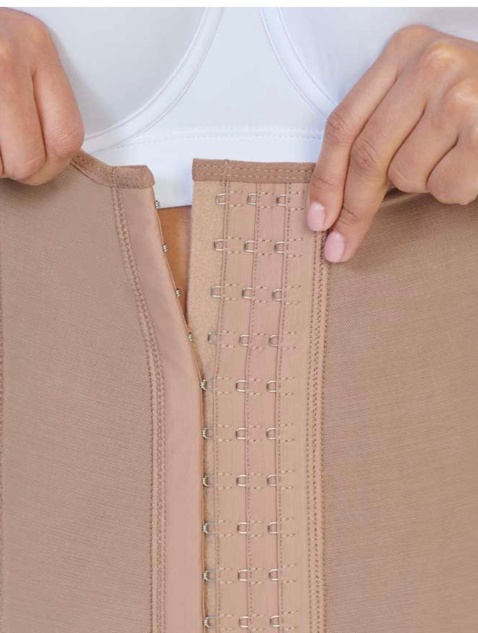Body short con Broches Ref:12032.