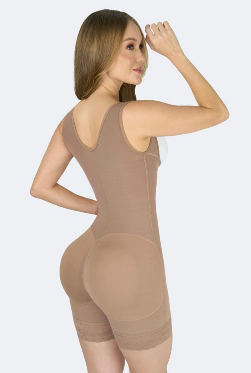 Full body con cierre frontal Ref:11037