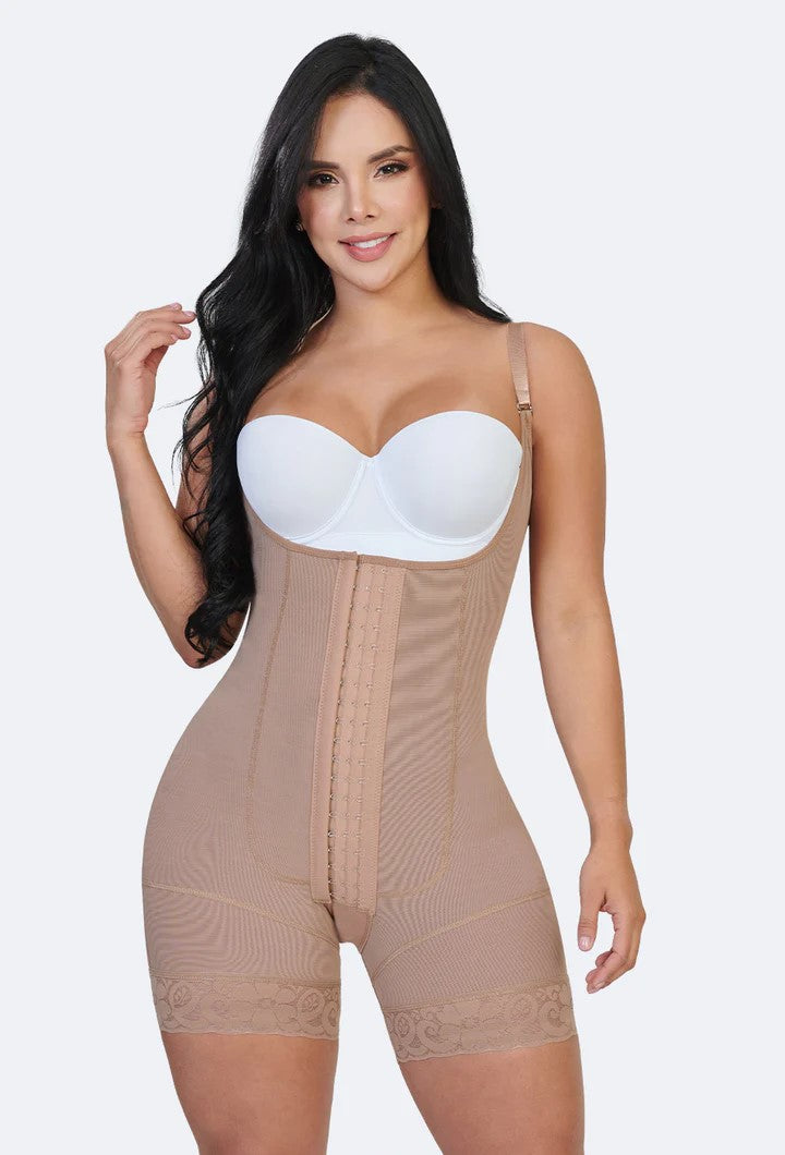 Body short con Broches Ref:12032.