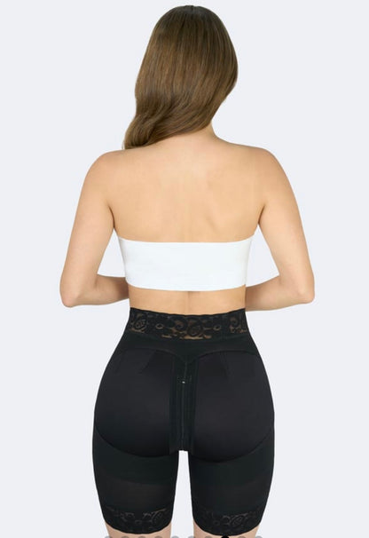 Short Levanta Cola con Broches y sierre perineal Rfe:16008-1