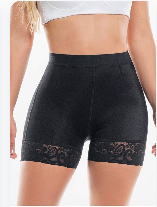 Short levanta cola Ref:2407