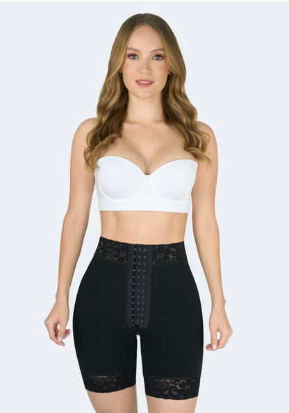 Short Levanta Cola con Broches y sierre perineal Rfe:16008-1
